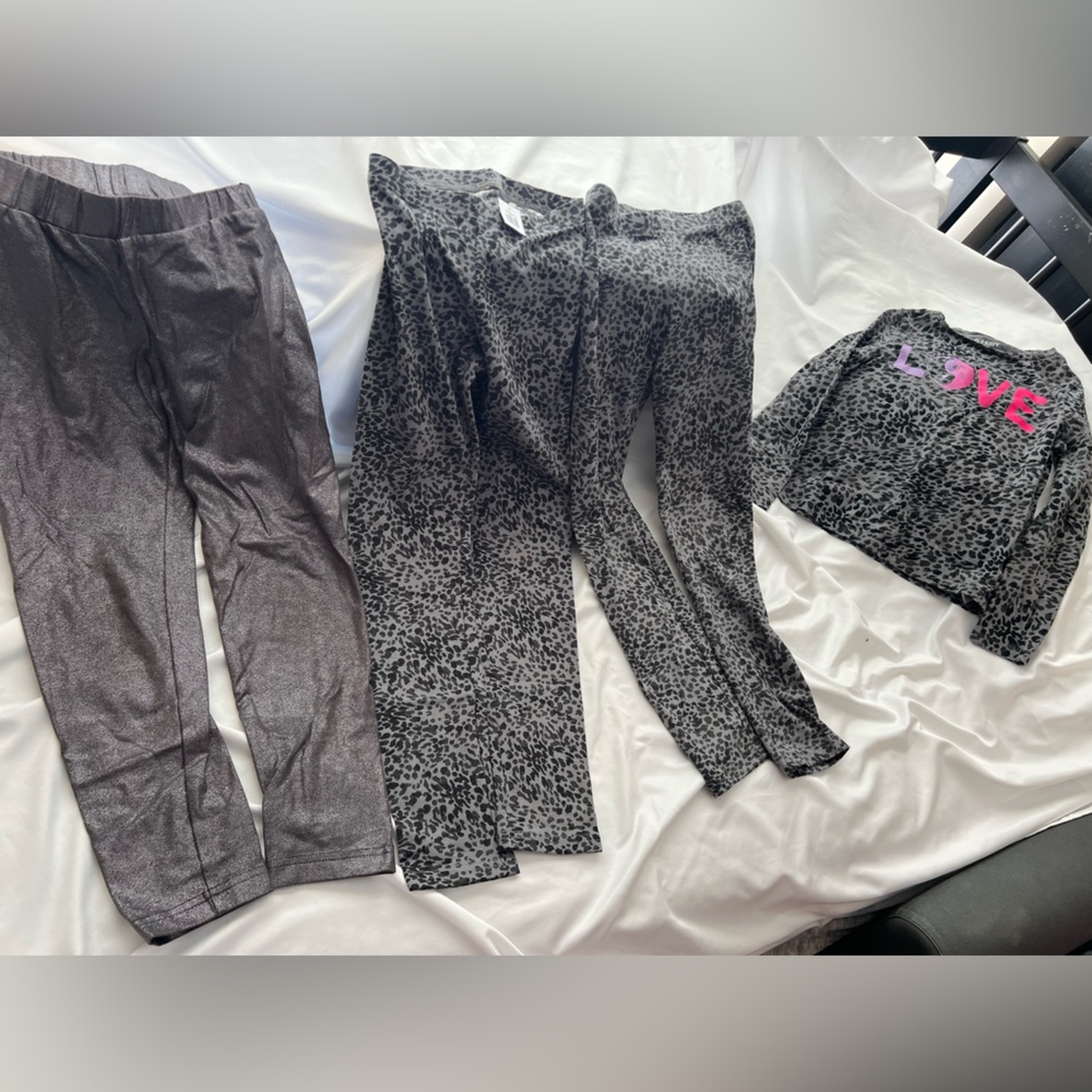 Old Navy girls lot size medium (8), 3 leggings & 1 shirt